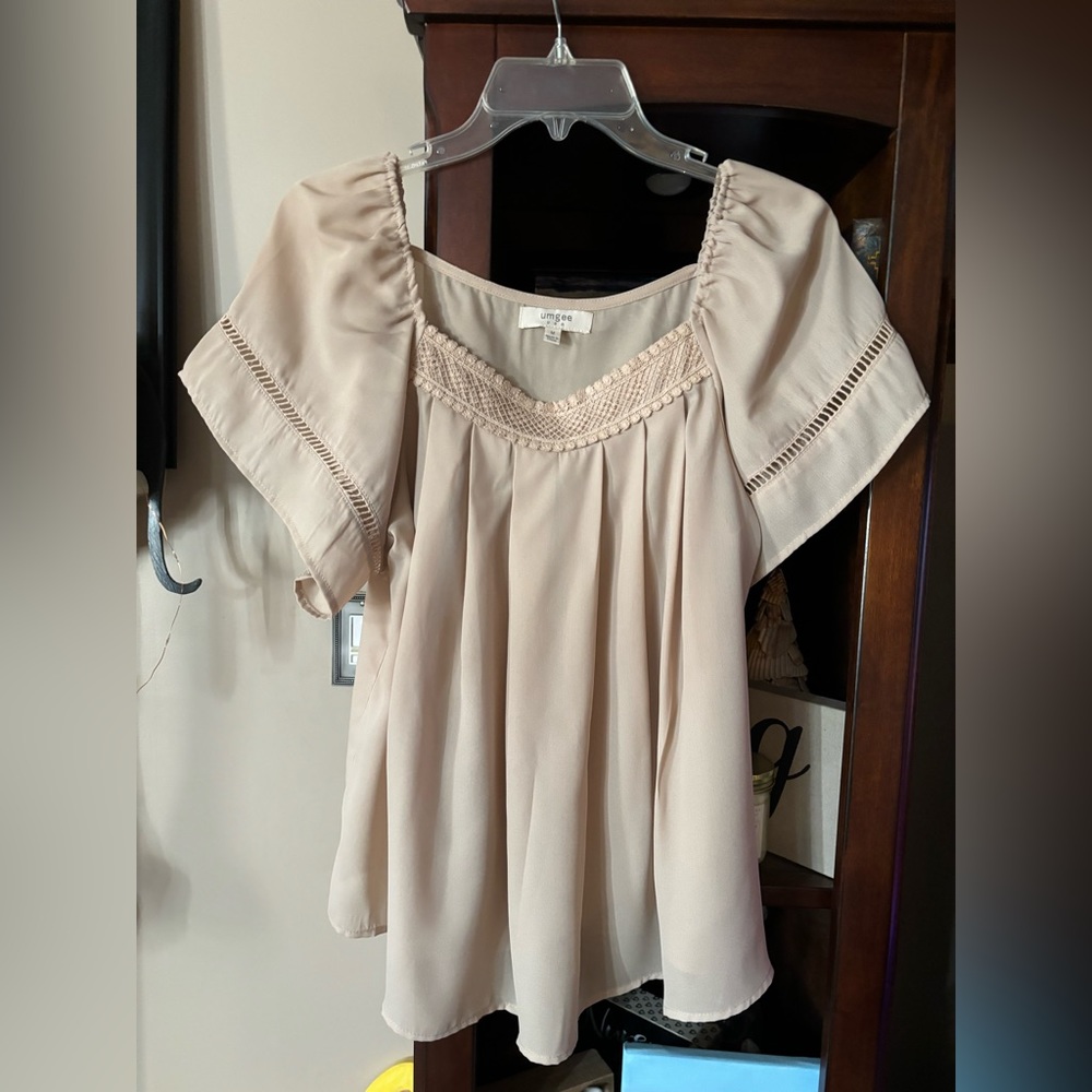 Beige Blouse by Umgee. Size-M